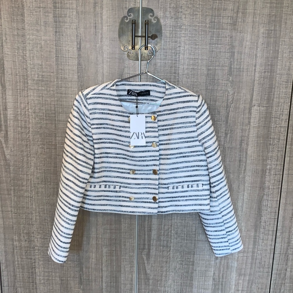 Zara Cropped Gold‎ Button Textured Blazer